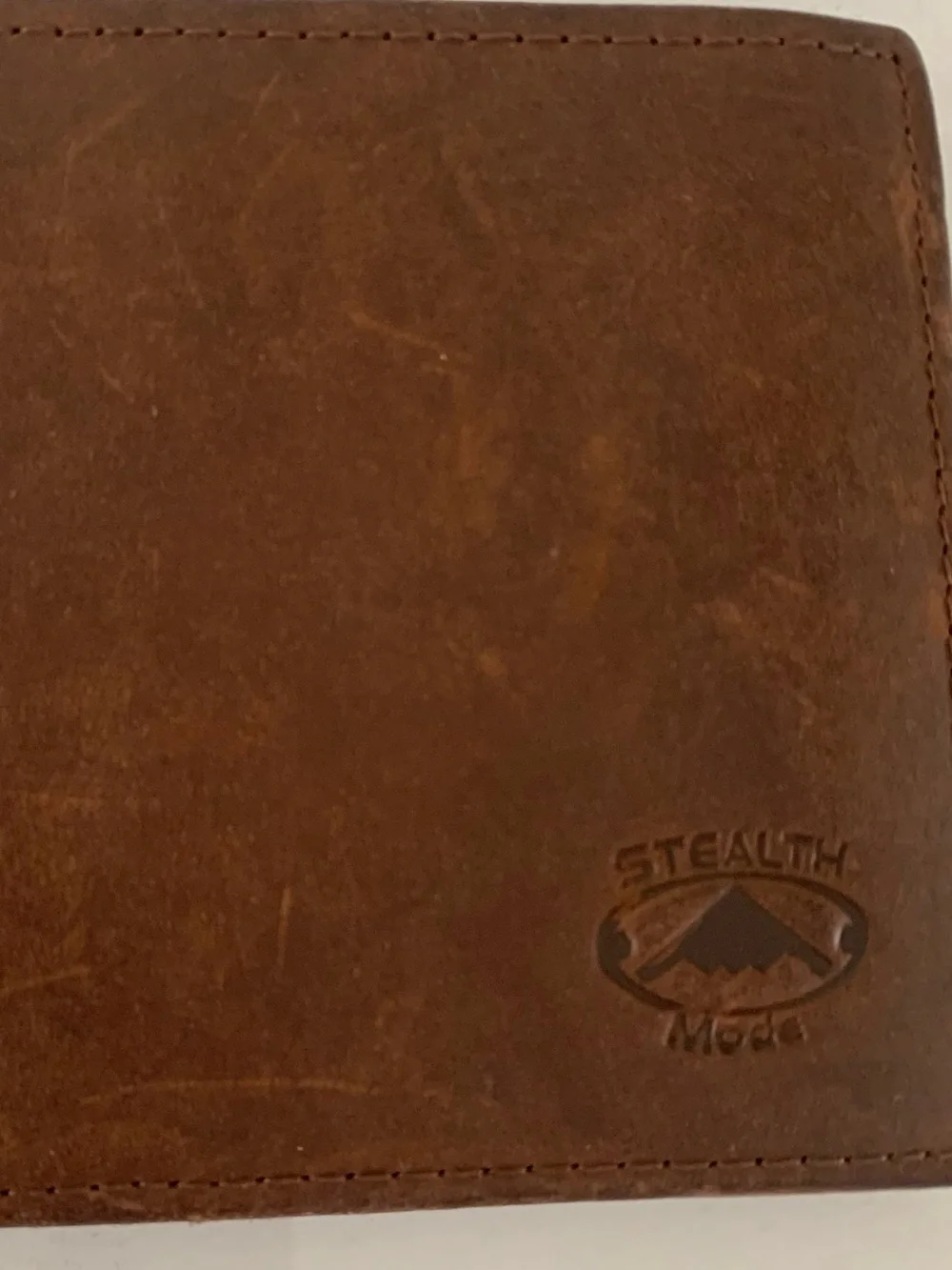 Johnston & Murphy Brown Leather Bi-Fold RFID Card & ID Wallet